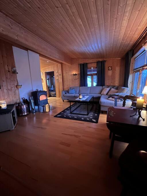 Cozy And Spacious Cabin Svensby Εξωτερικό φωτογραφία